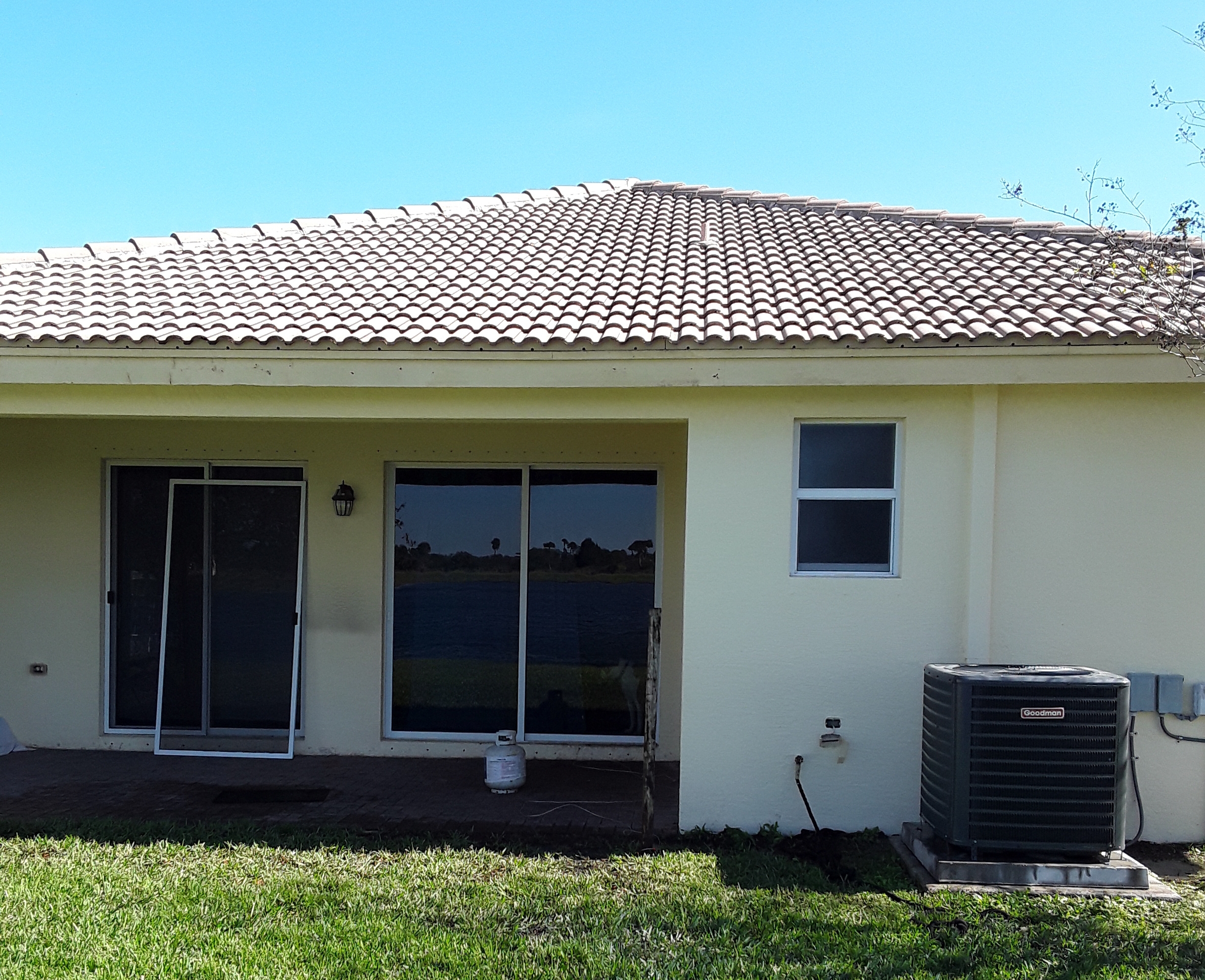 Larry's Pressure Cleaning: Service Image-3